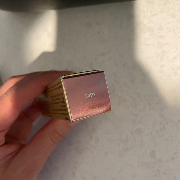 🌟 Glisten & Glow Liquid Eyeshadow - Oasis - Brand New in Box ✨ - Picture 8 of 11